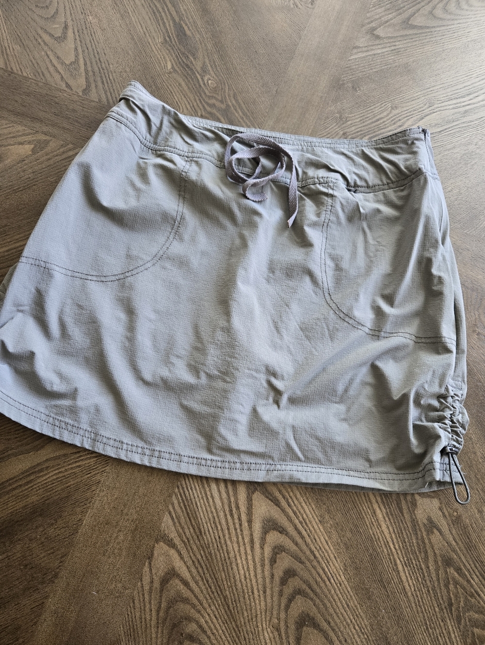 Te Verde Athletic Ripstop Skirt Skort Cinch Sides and Tie Waist sz LARGE